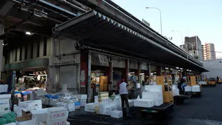 イチバで朝呑み